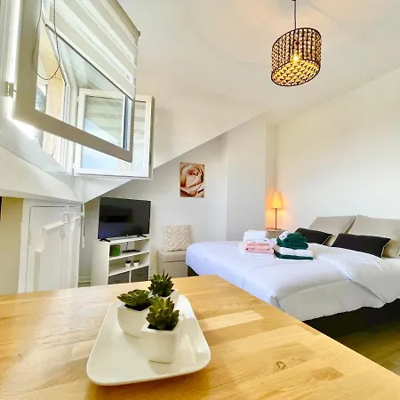 - Au Calme - Stationnement Facile - Proche Centre Et Gare Apartamento *