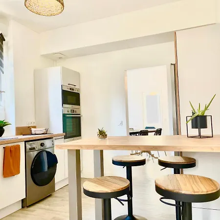 Apartamento - Au Calme - Stationnement Facile - Proche Centre Et Gare