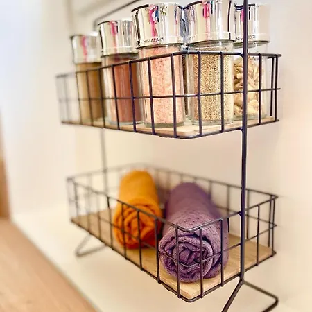 - Au Calme - Stationnement Facile - Proche Centre Et Gare Appartement