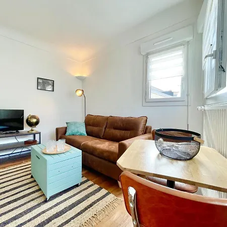 - Au Calme - Stationnement Facile - Proche Centre Et Gare Апартаменты