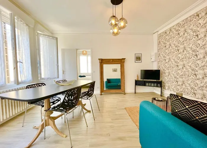 Apartament - Au Calme - Stationnement Facile - Proche Centre Et Gare *