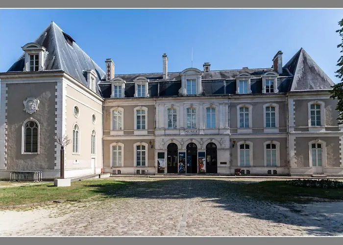 Apartament - Au Calme - Stationnement Facile - Proche Centre Et Gare *